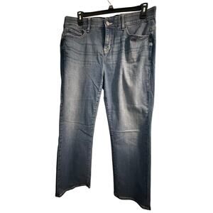 EUC torrid bombshell straight jeans 18R